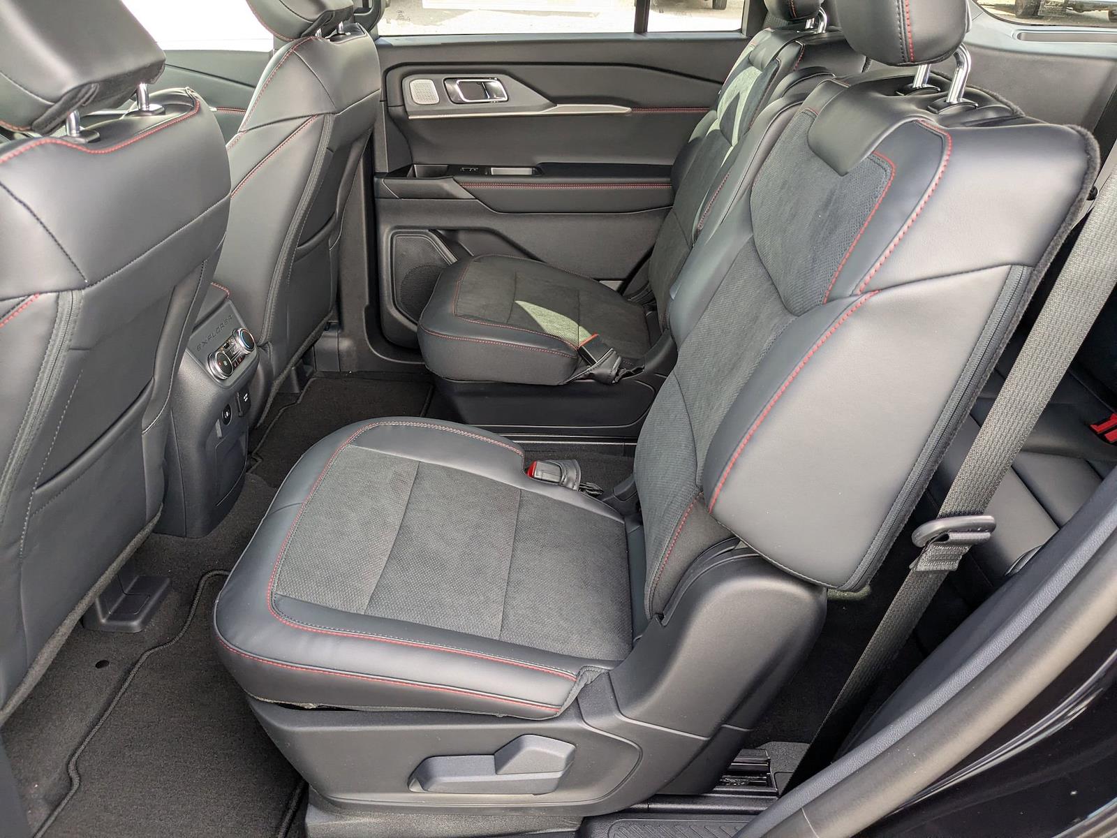 New 2026 Ford Explorer - photo 32
