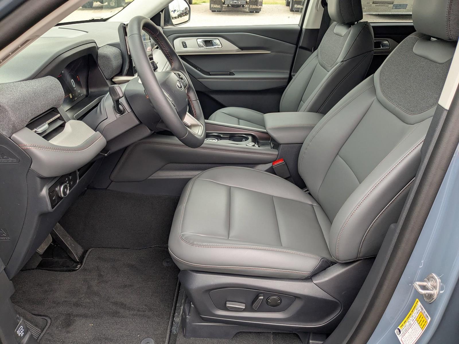 New 2026 Ford Explorer - photo 16