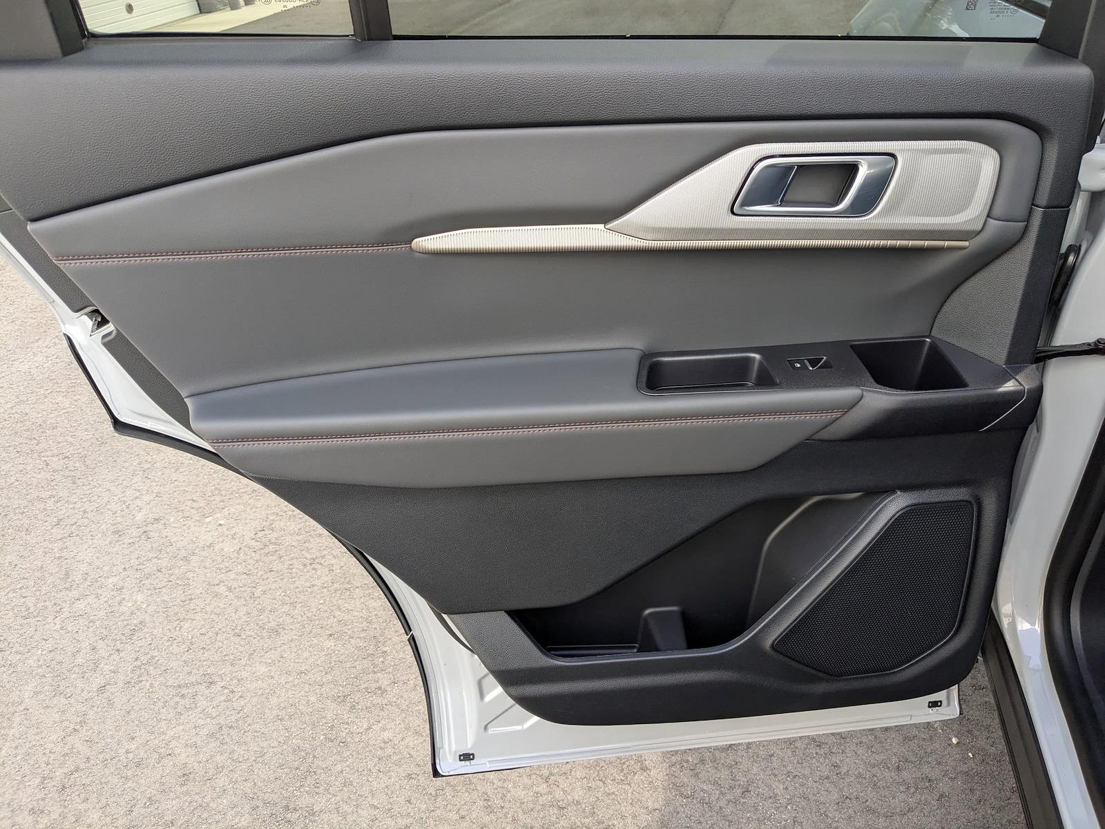New 2026 Ford Explorer - photo 27