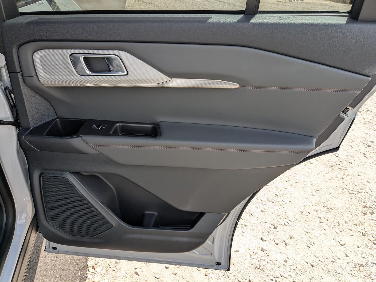 New 2026 Ford Explorer - photo 36