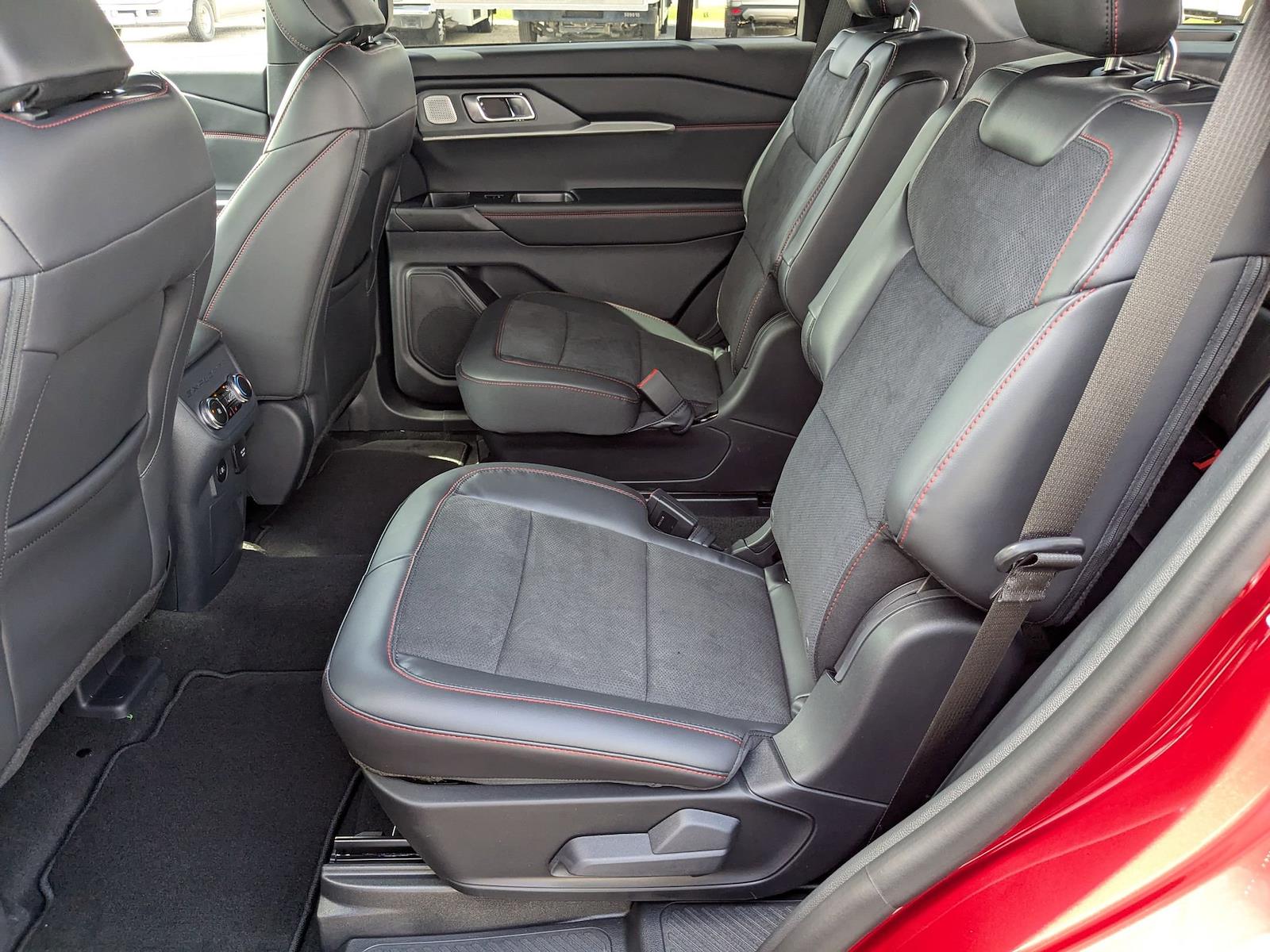 New 2026 Ford Explorer - photo 30