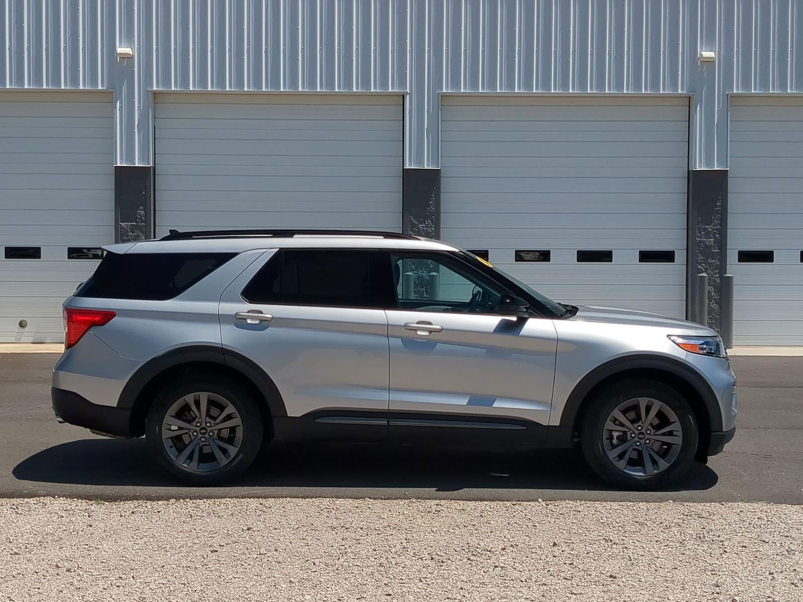 Used 2022 Ford Explorer - photo 1