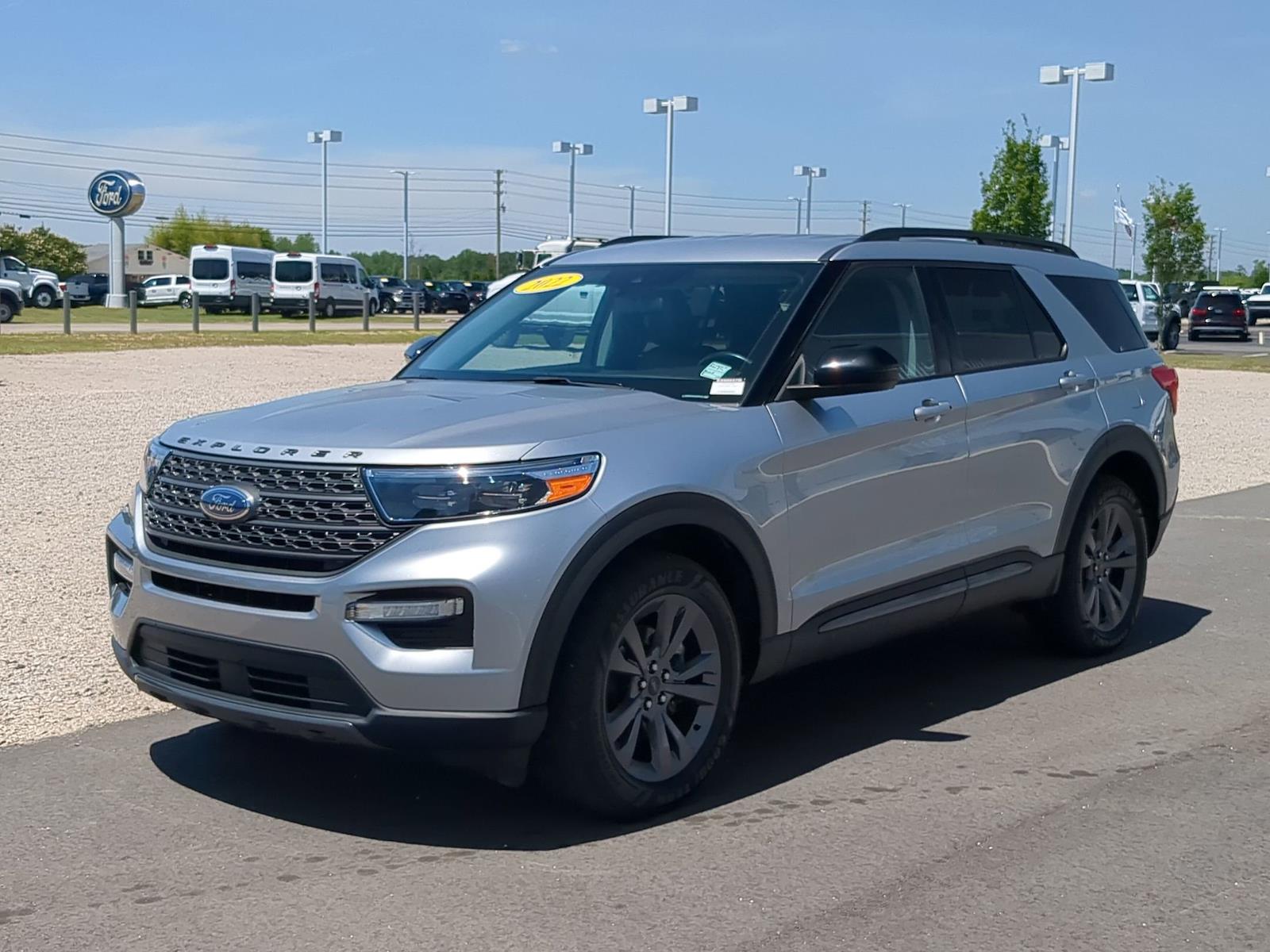 Used 2022 Ford Explorer - photo 8