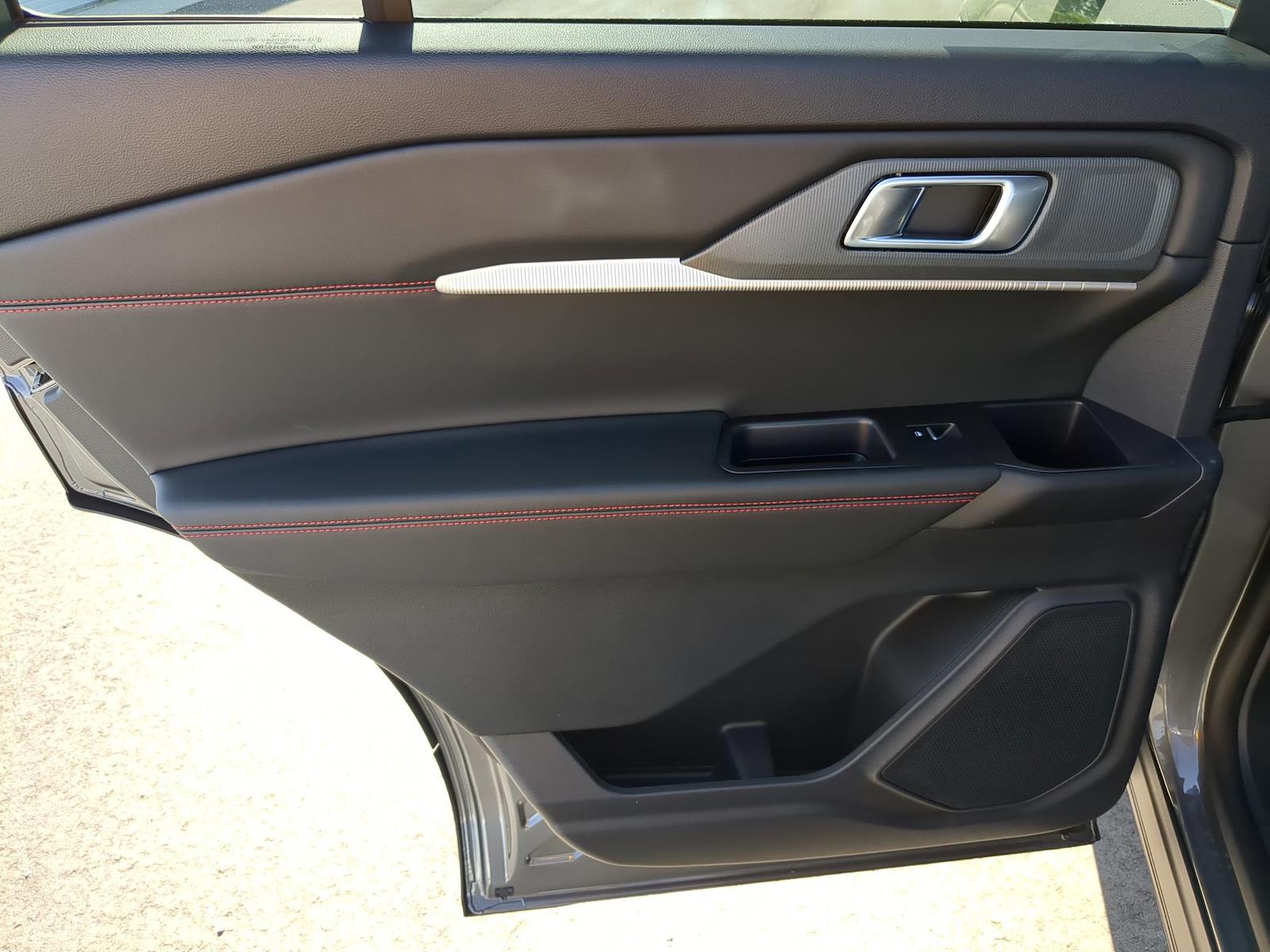 New 2026 Ford Explorer - photo 26