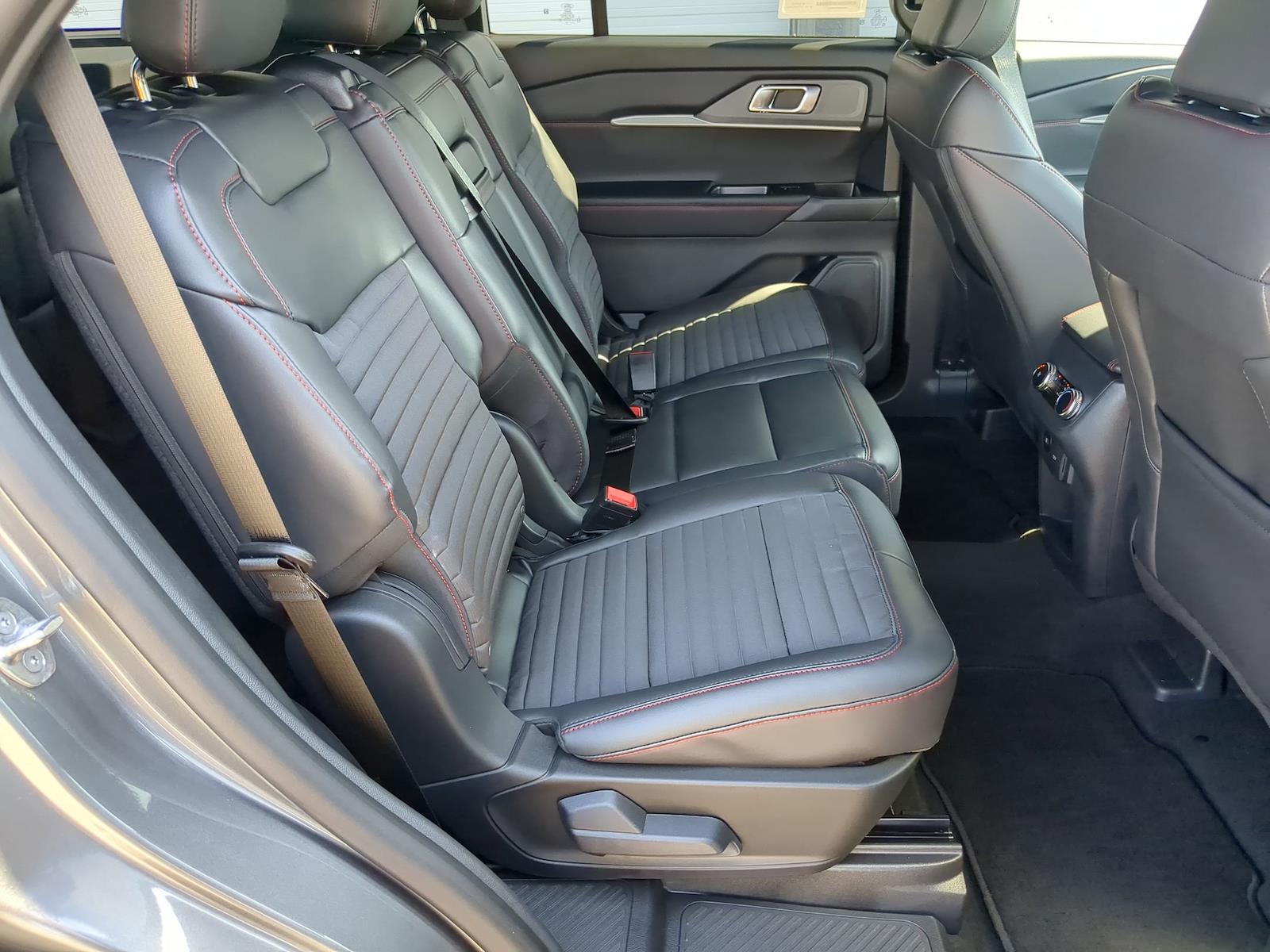 New 2026 Ford Explorer - photo 35