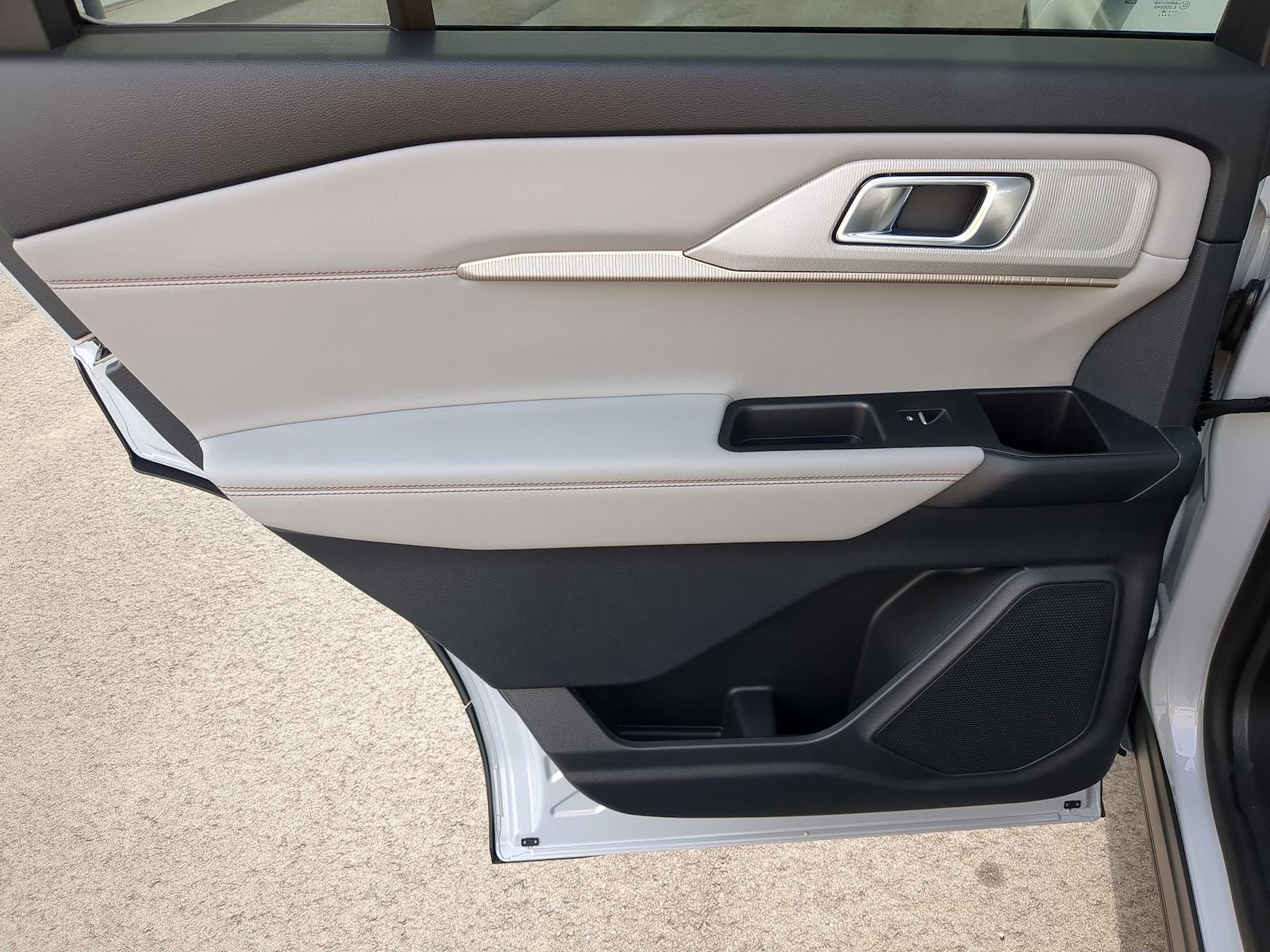 New 2026 Ford Explorer - photo 26