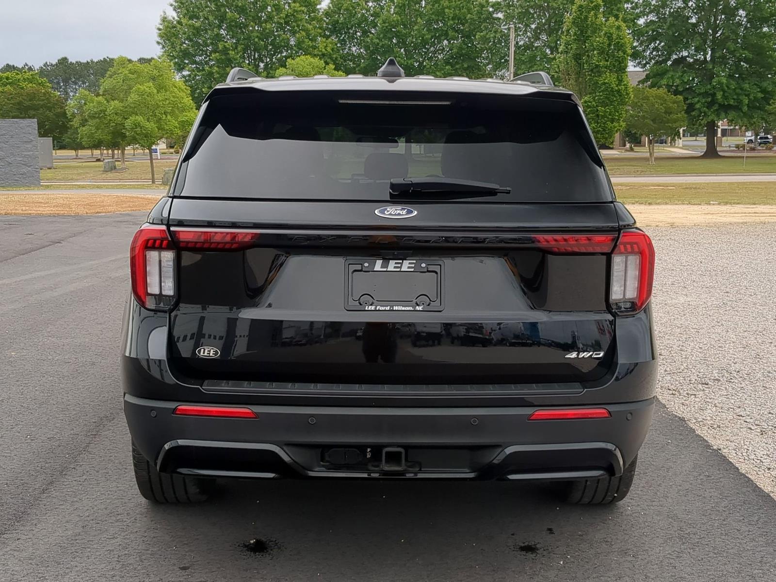 Used 2025 Ford Explorer - photo 5