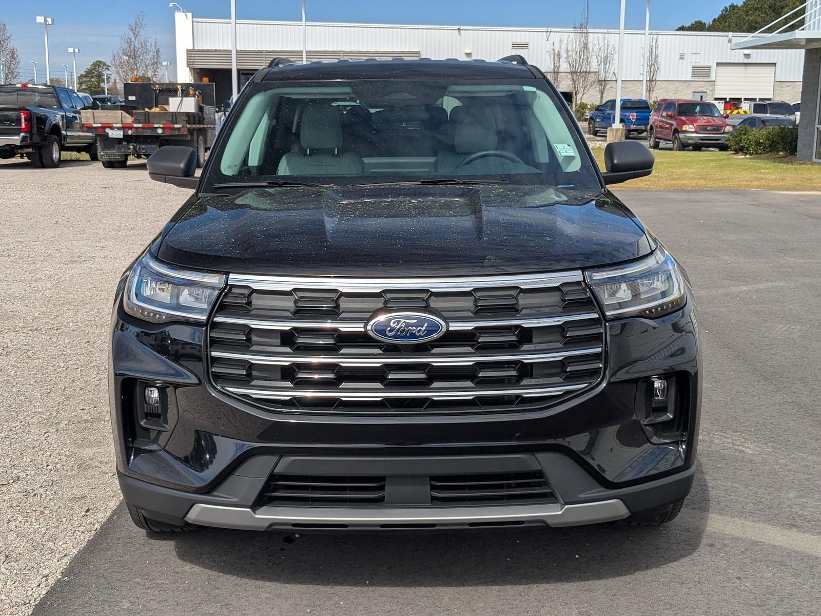 Used 2025 Ford Explorer - photo 10