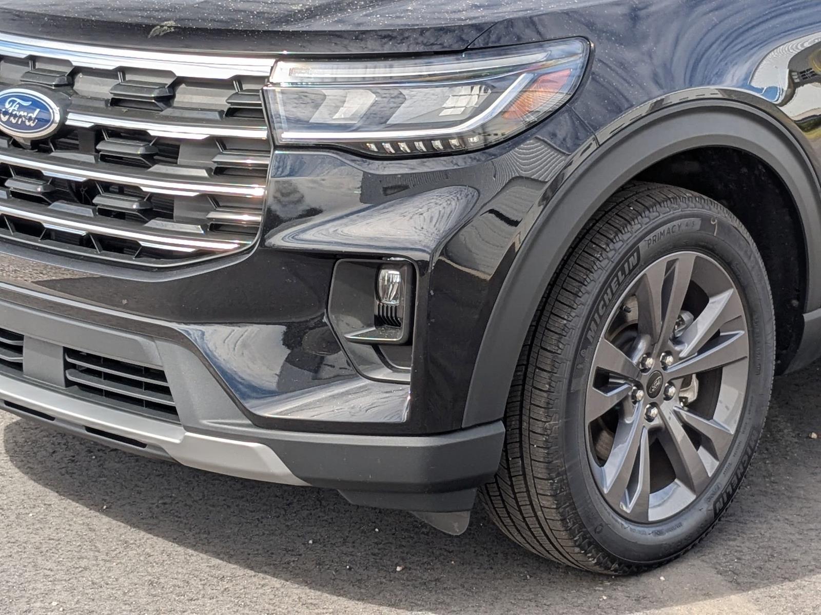 Used 2025 Ford Explorer - photo 11