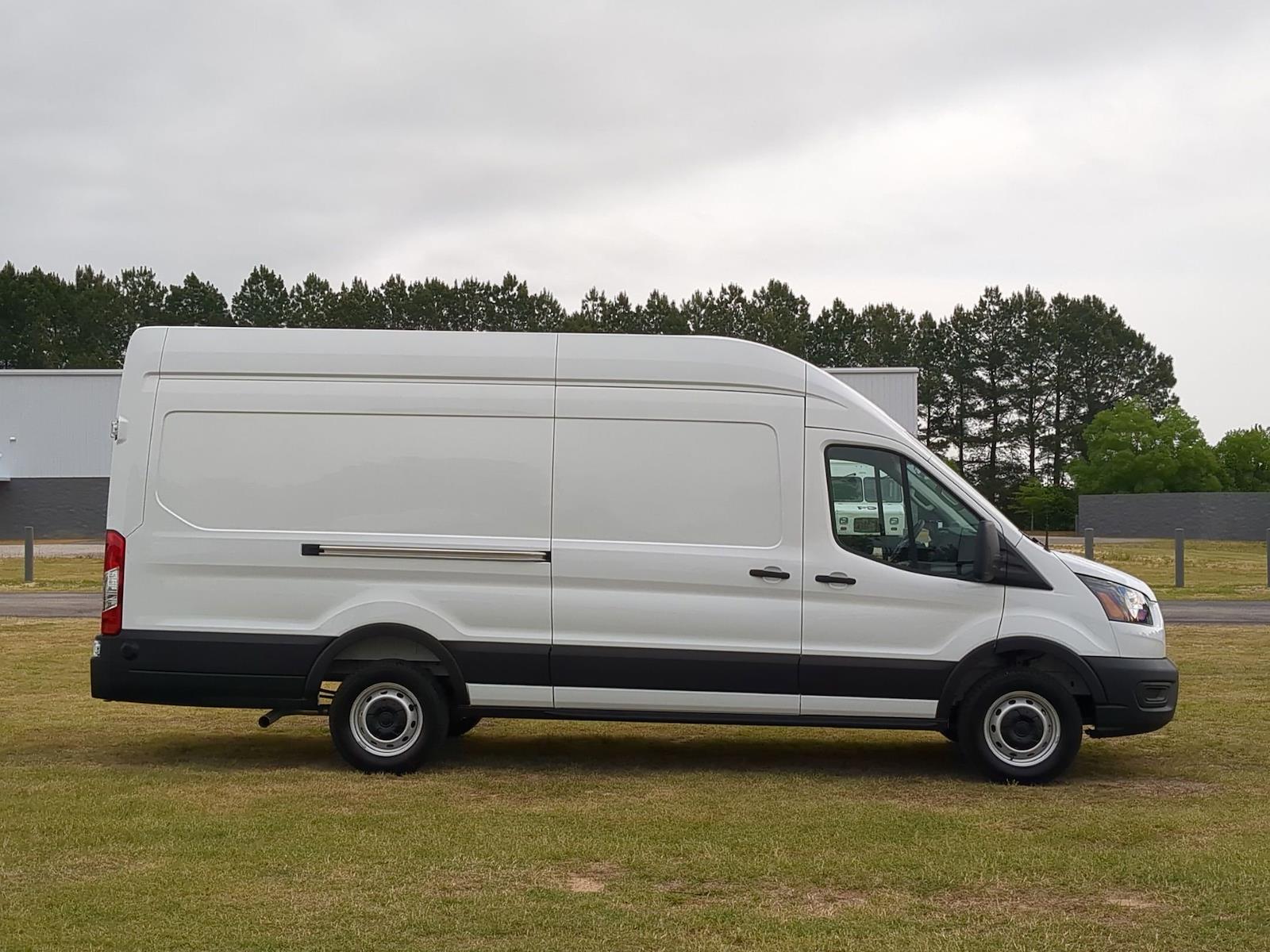 New 2026 Ford Transit 250 - photo 5