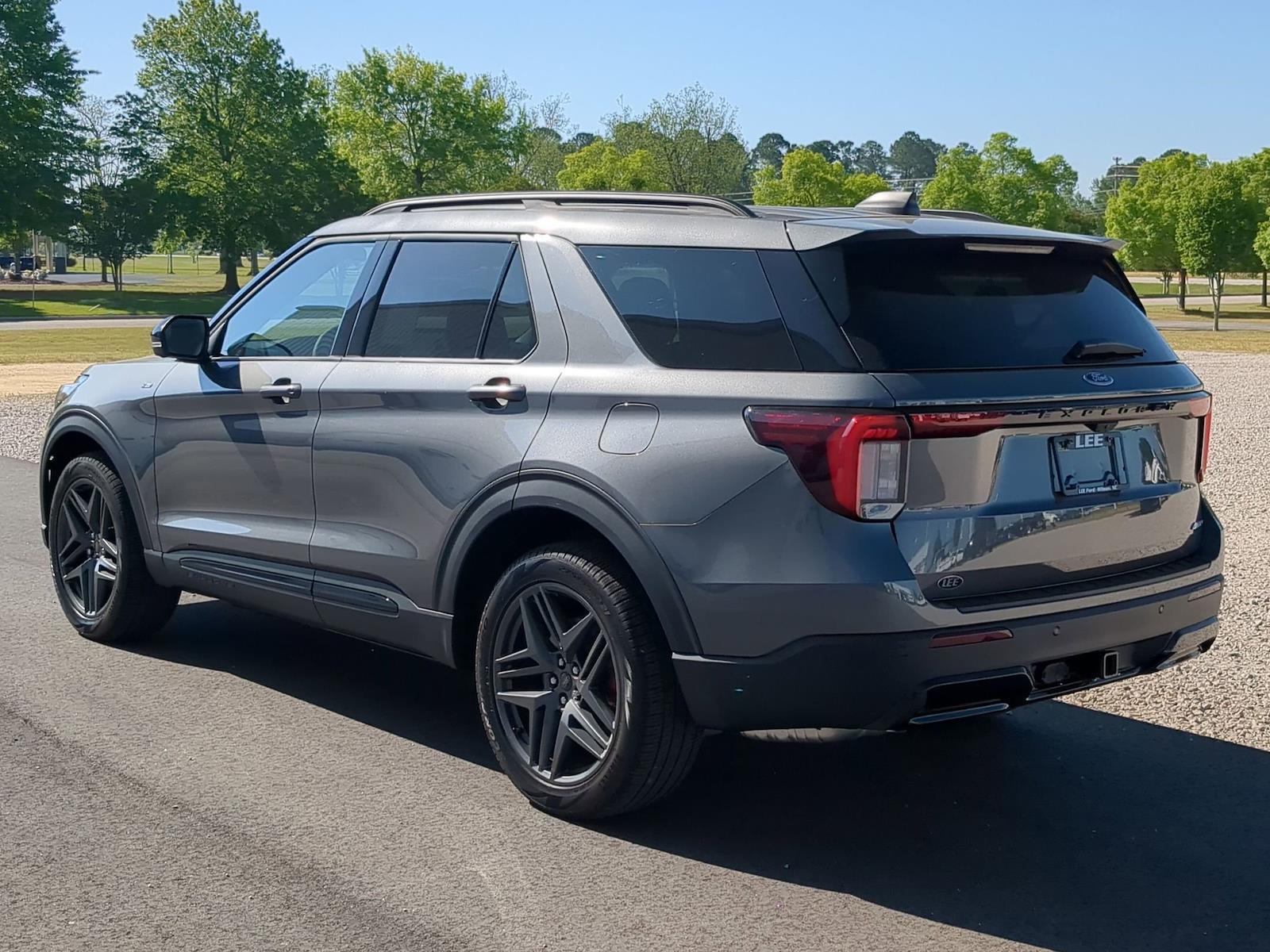 New 2026 Ford Explorer - photo 7
