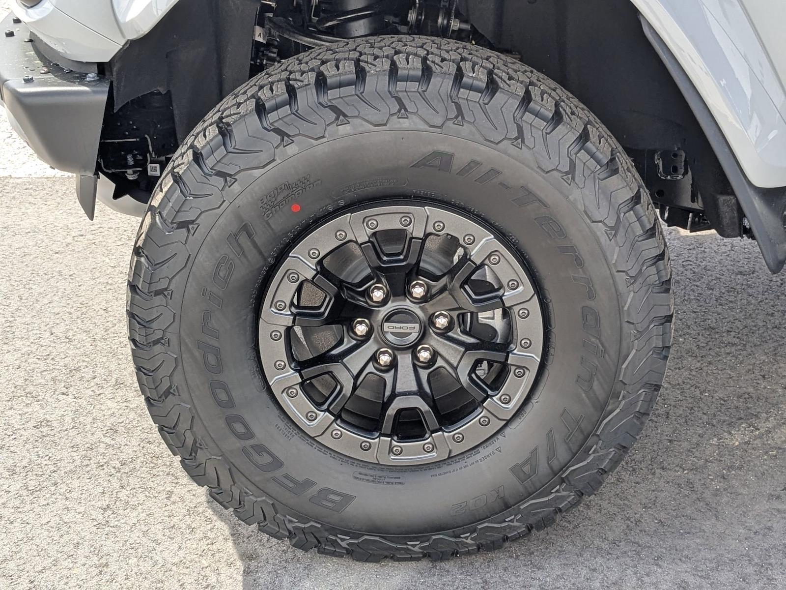 New 2026 Ford Bronco - photo 12