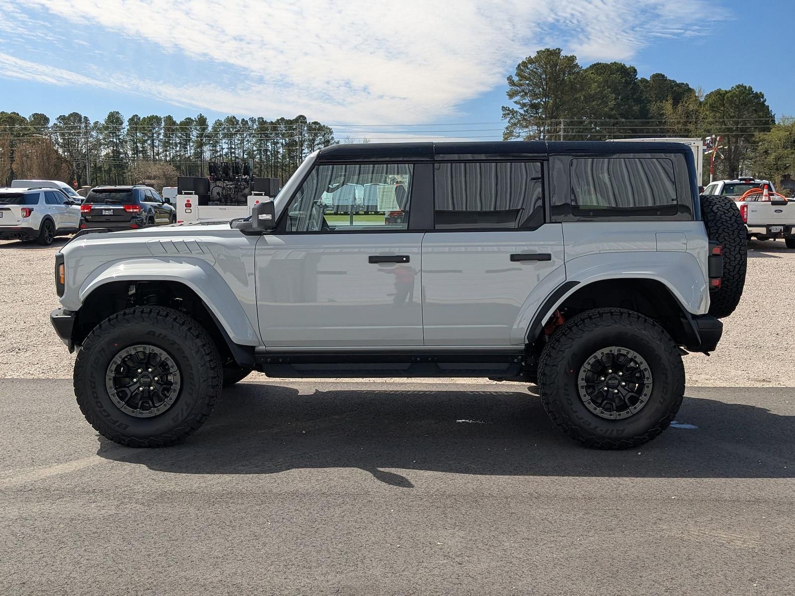 New 2026 Ford Bronco - photo 8