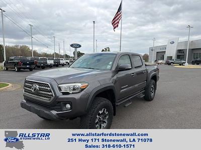 Used 2017 Toyota Tacoma - photo 1