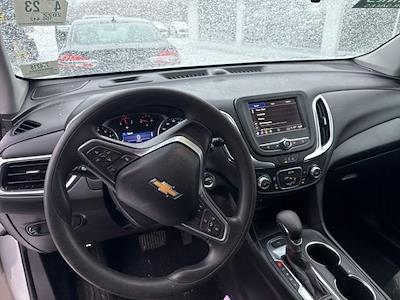 Used 2022 Chevrolet Equinox - photo 1