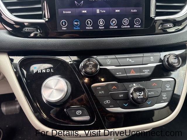 Used 2018 Chrysler Pacifica - photo 34