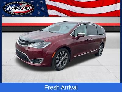 Used 2017 Chrysler Pacifica - photo 1