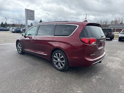 Used 2017 Chrysler Pacifica - photo 2