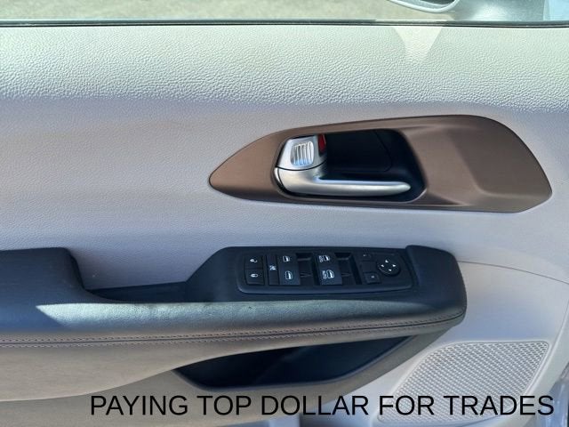 Used 2018 Chrysler Pacifica - photo 13