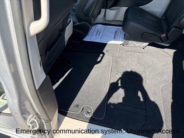 Used 2018 Chrysler Pacifica - photo 38