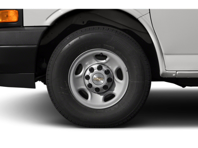 Used 2018 Chevrolet Express 2500 - photo 13