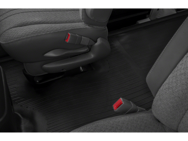 Used 2018 Chevrolet Express 2500 - photo 16