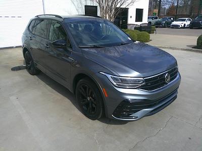 Used 2024 Volkswagen Tiguan - photo 1