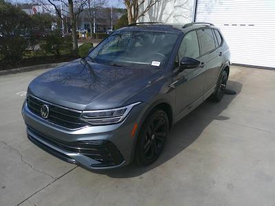 Used 2024 Volkswagen Tiguan - photo 1