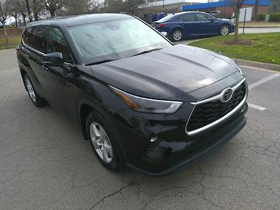 Used 2022 Toyota Highlander - photo 1