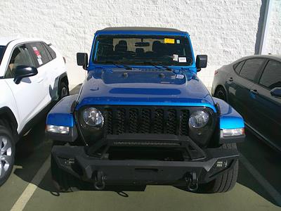 Used 2022 Jeep Gladiator - photo 1