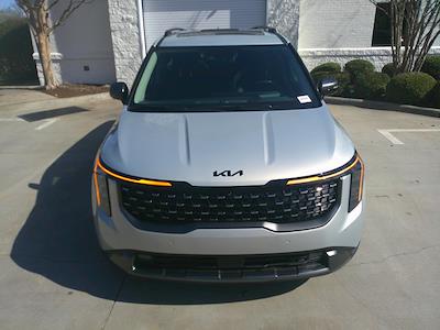 Used 2025 Kia Carnival - photo 1