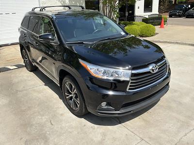 2016 Toyota Highlander AWD SUV for sale #T67044A - photo 2