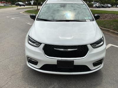 2024 Chrysler Pacifica FWD Minivan for sale #XAG1012 - photo 2