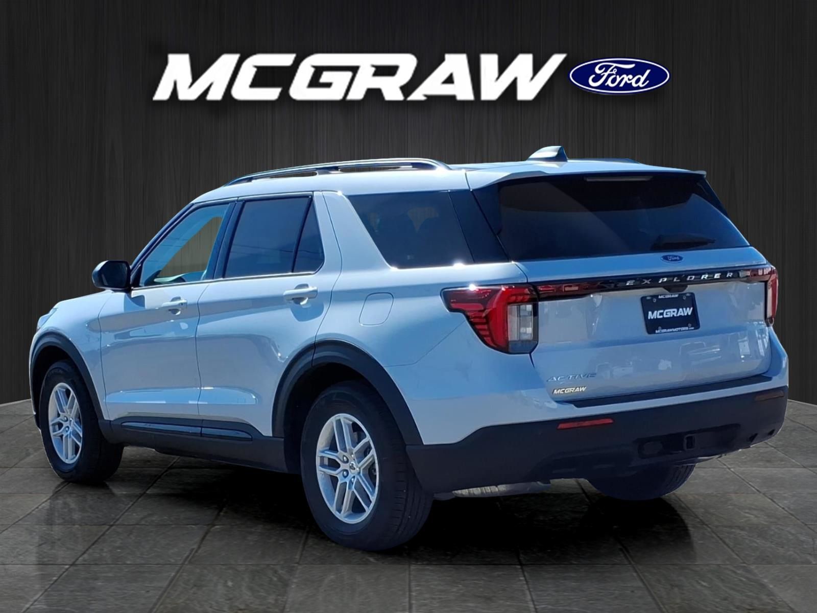 New 2026 Ford Explorer - photo 2