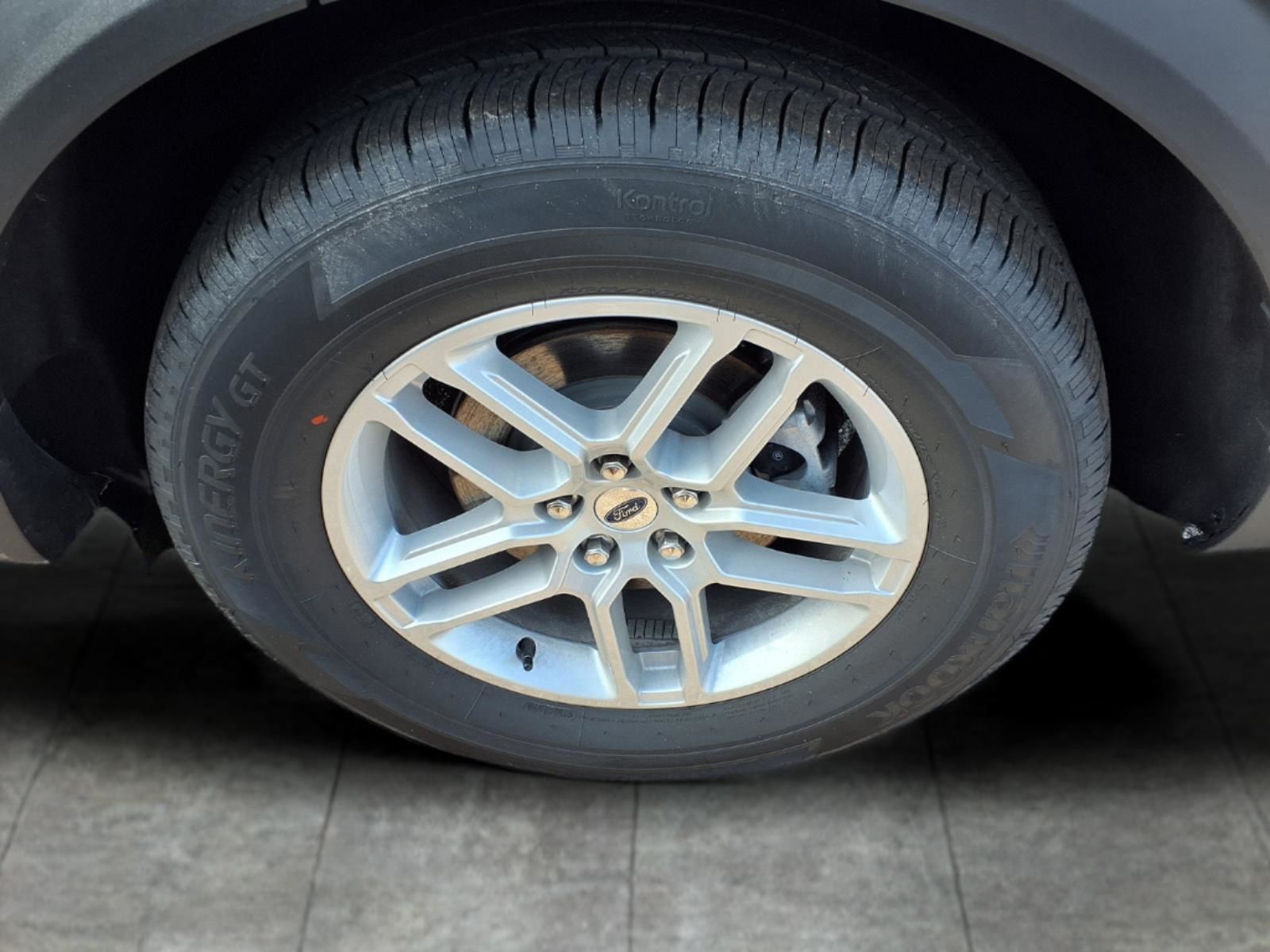 New 2026 Ford Explorer - photo 13