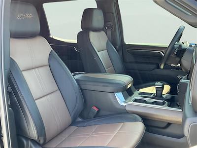 Used 2024 Chevrolet Silverado 1500 - photo 1