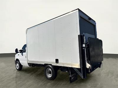 Used 2022 Ford E-350 - photo 1