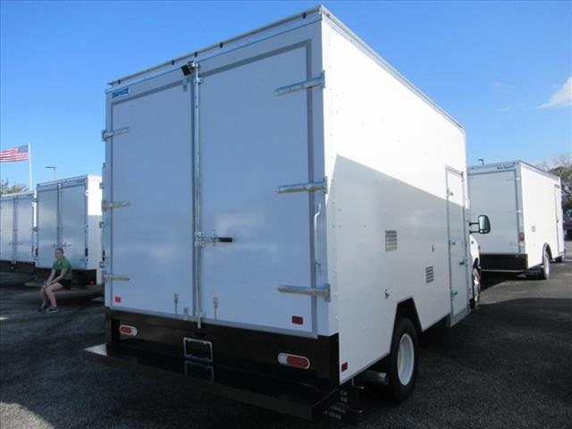 New 2024 Ford E-450 - photo 6
