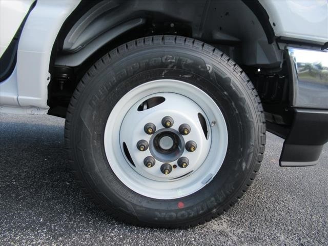 New 2024 Ford E-450 - photo 9
