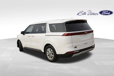 Used 2023 Kia Carnival - photo 1