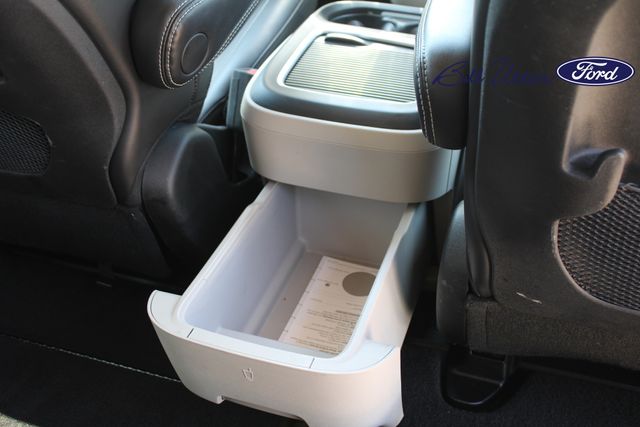Used 2024 Chrysler Pacifica - photo 6