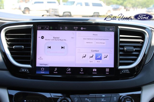 Used 2024 Chrysler Pacifica - photo 10