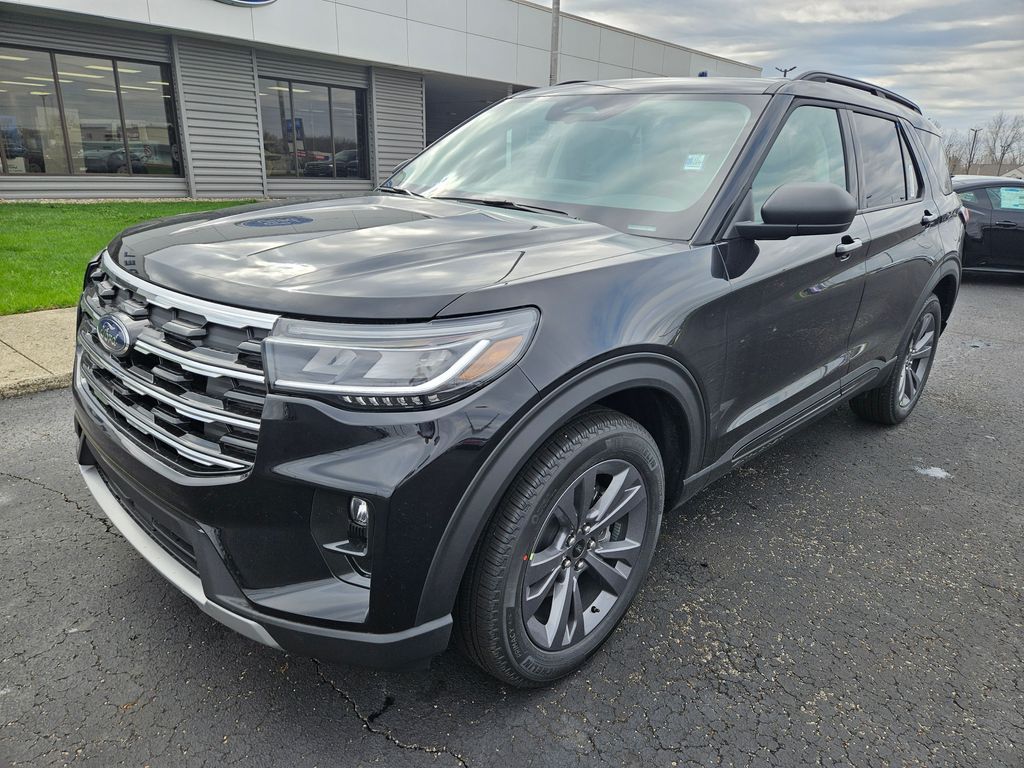 New 2026 Ford Explorer - photo 2