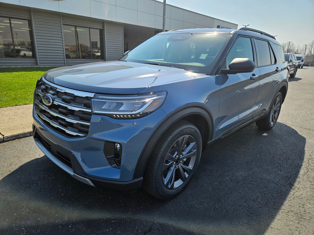 New 2026 Ford Explorer - photo 2