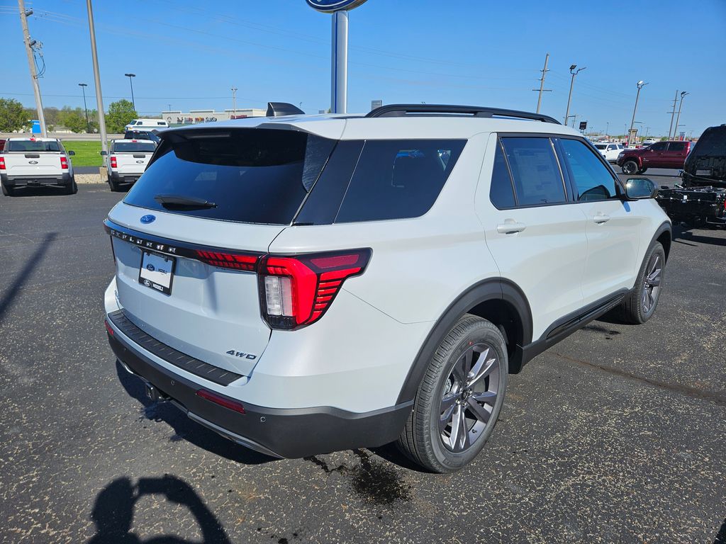 New 2026 Ford Explorer - photo 17
