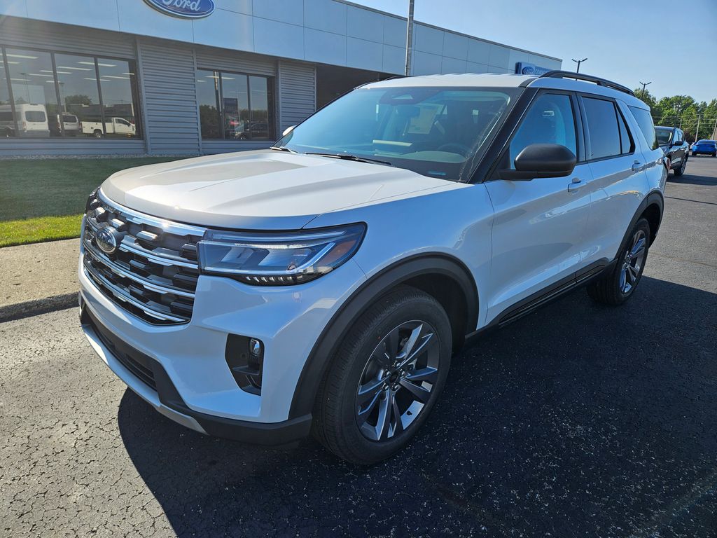 New 2026 Ford Explorer - photo 2