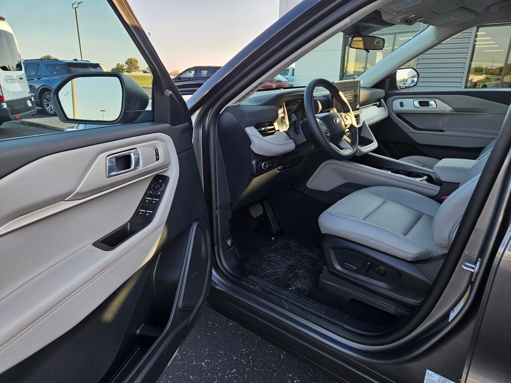 New 2026 Ford Explorer - photo 18