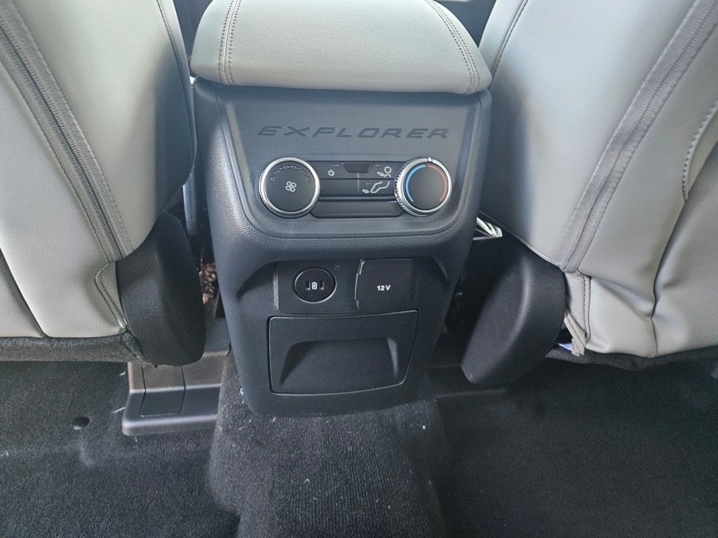 New 2026 Ford Explorer - photo 29