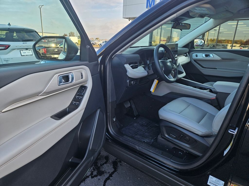 New 2026 Ford Explorer - photo 18