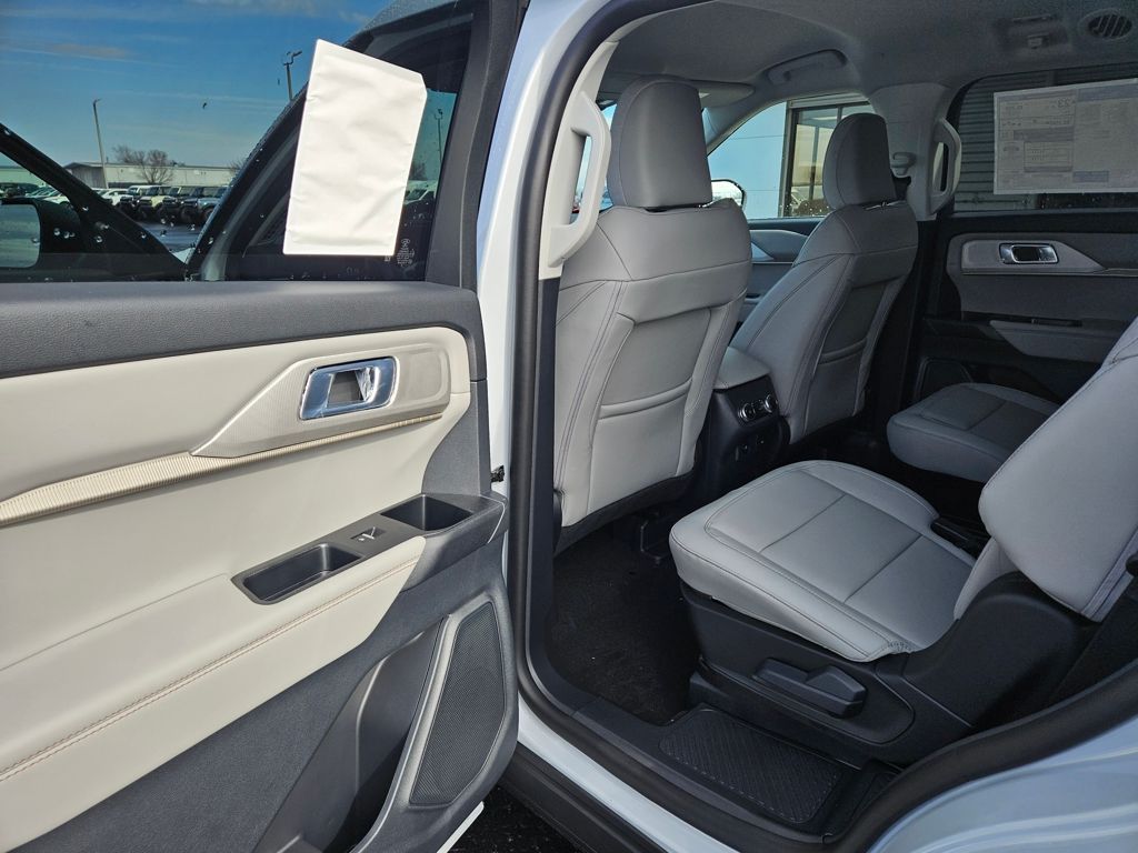 New 2026 Ford Explorer - photo 24